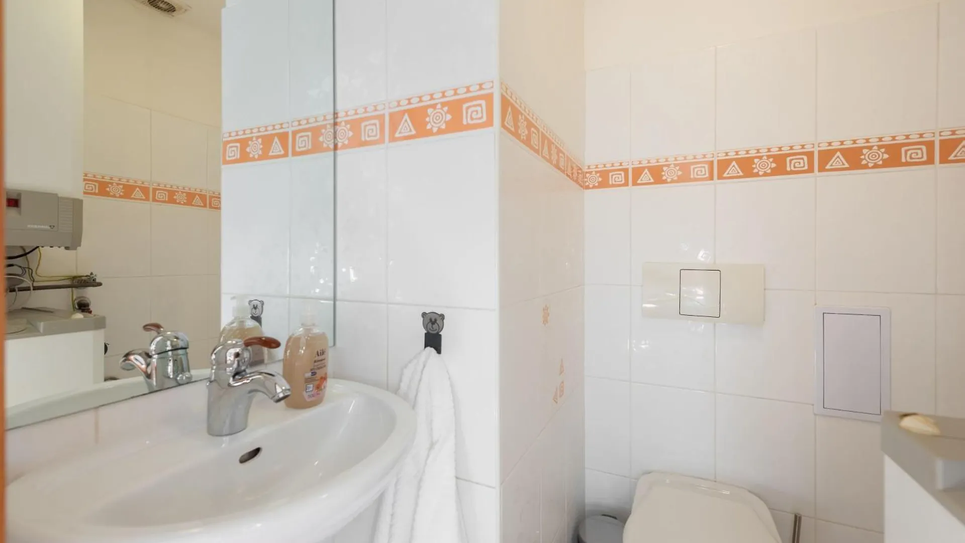 Stylish 2-Level Apartment Near The National Theatre Praga