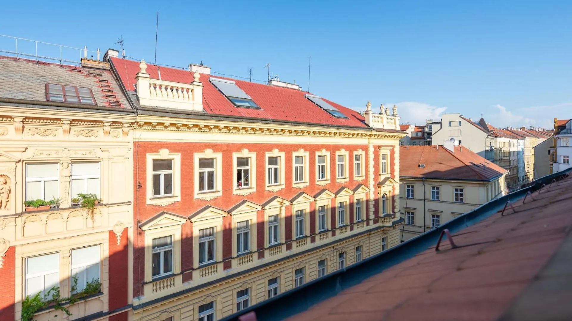 Stylish 2-Level Apartment Near The National Theatre Praga