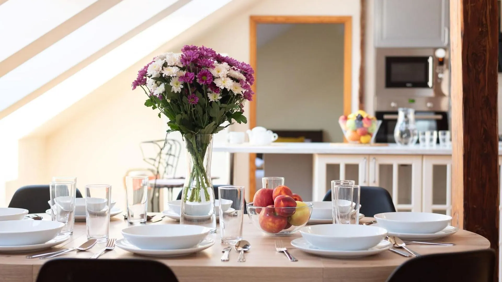 Stylish 2-Level Apartment Near The National Theatre Praga